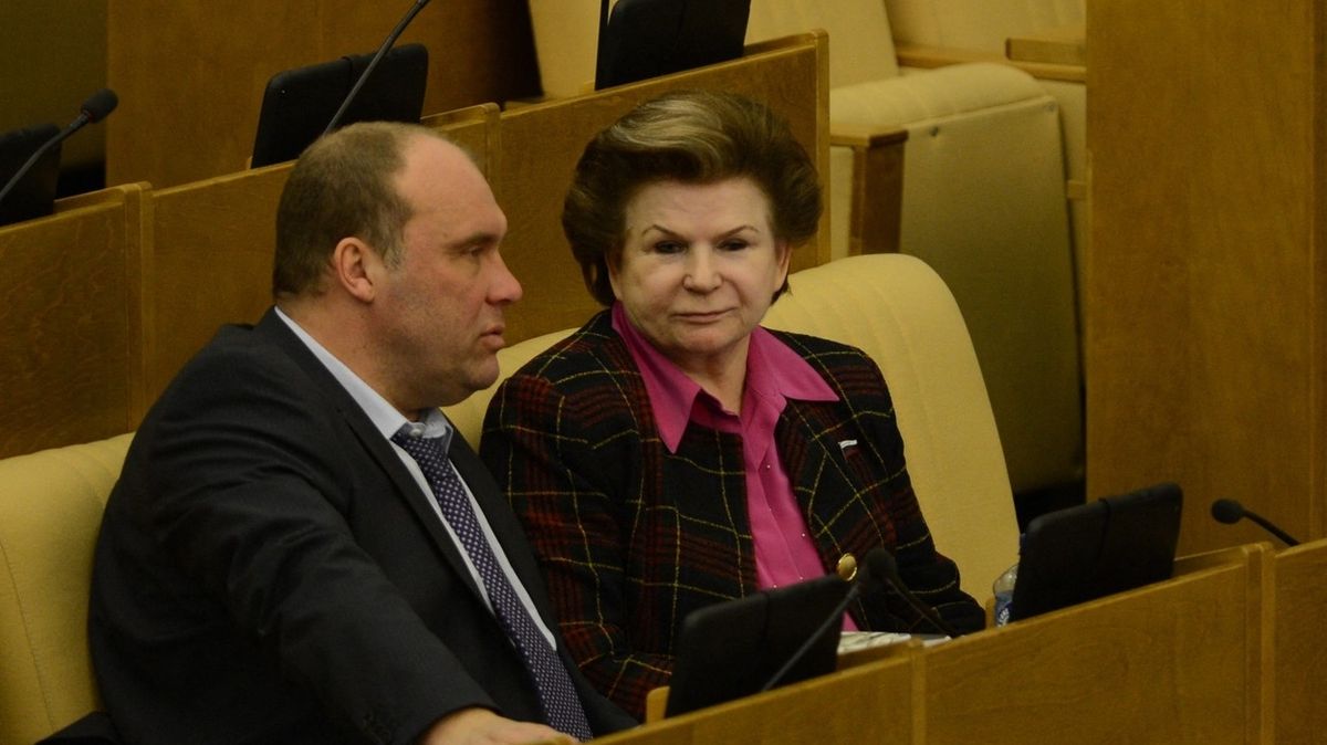 Těreškovová je symbol, hájil kosmonautku ruský ministr obrany